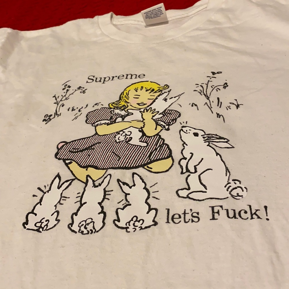 Supreme T-shirt